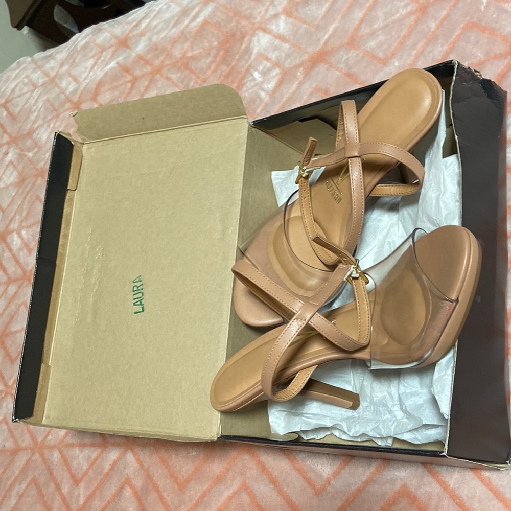 Calzado dama 39 Bra /10 Usa , cristal /nude  Vizzano